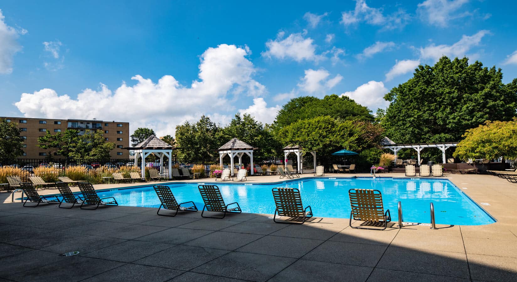 Apartments for Rent in Mayfield Heights, Ohio The Drake